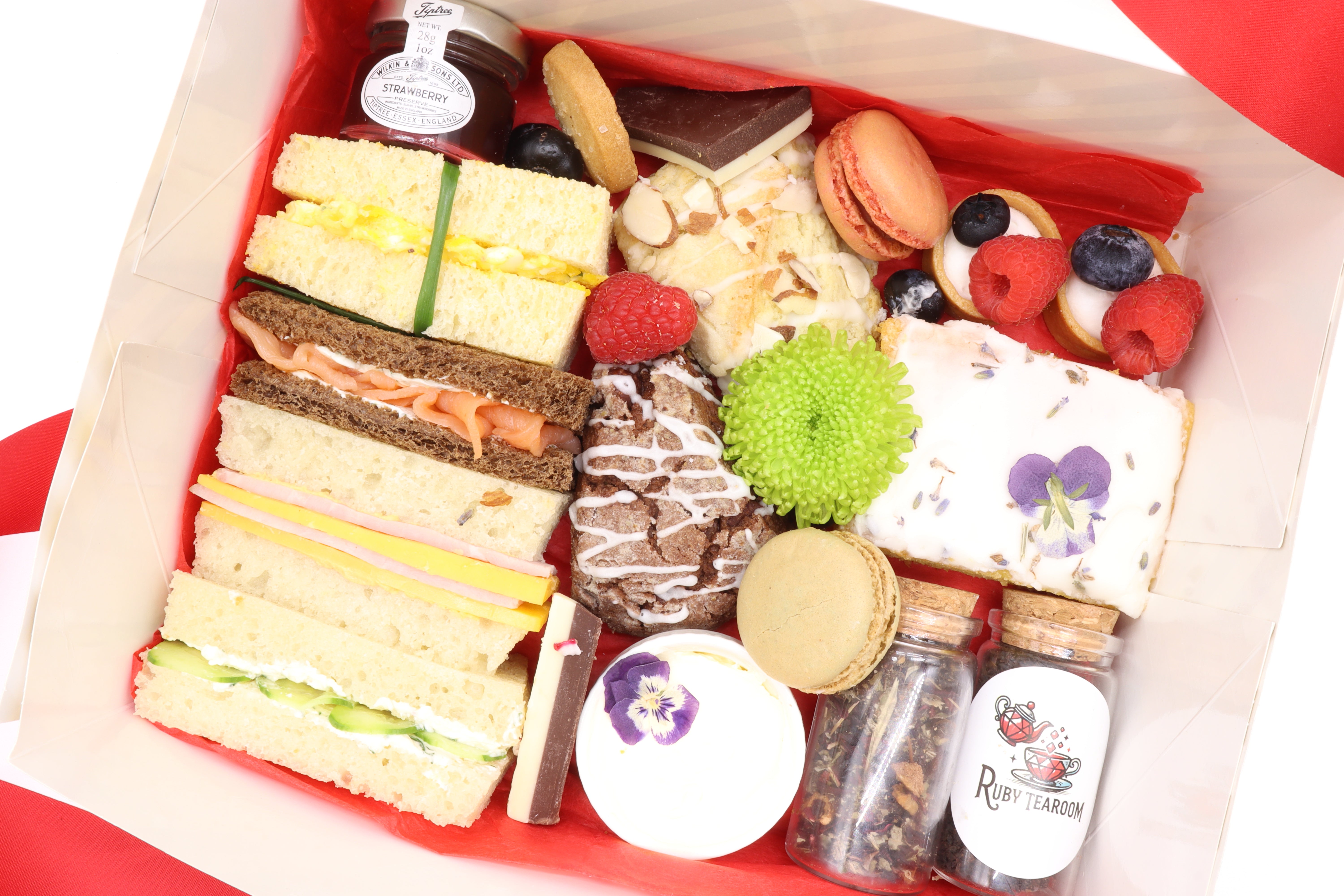 Royal_Afternoon_Tea_Box
